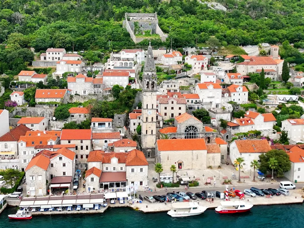 perast